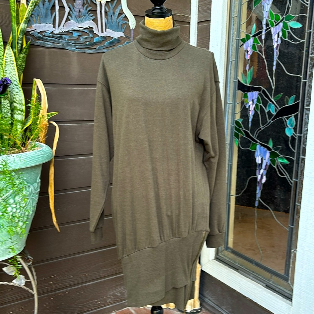 YF&B🆕Olive Asymmetrical Sweater Dress - Picture 4 of 12